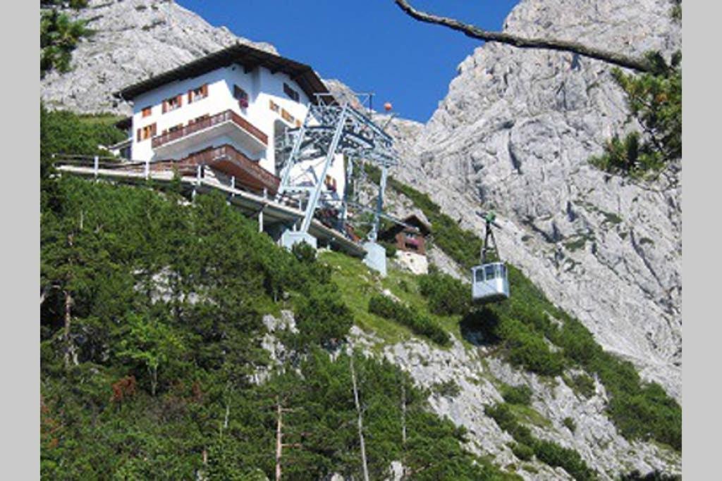 Alpenrelax Haus Weidmannsheil Wohnen Im Romantischen Forsthaus Werfen Eksteriør bilde