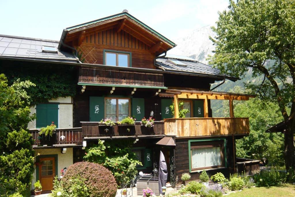 Alpenrelax Haus Weidmannsheil Wohnen Im Romantischen Forsthaus Werfen Eksteriør bilde