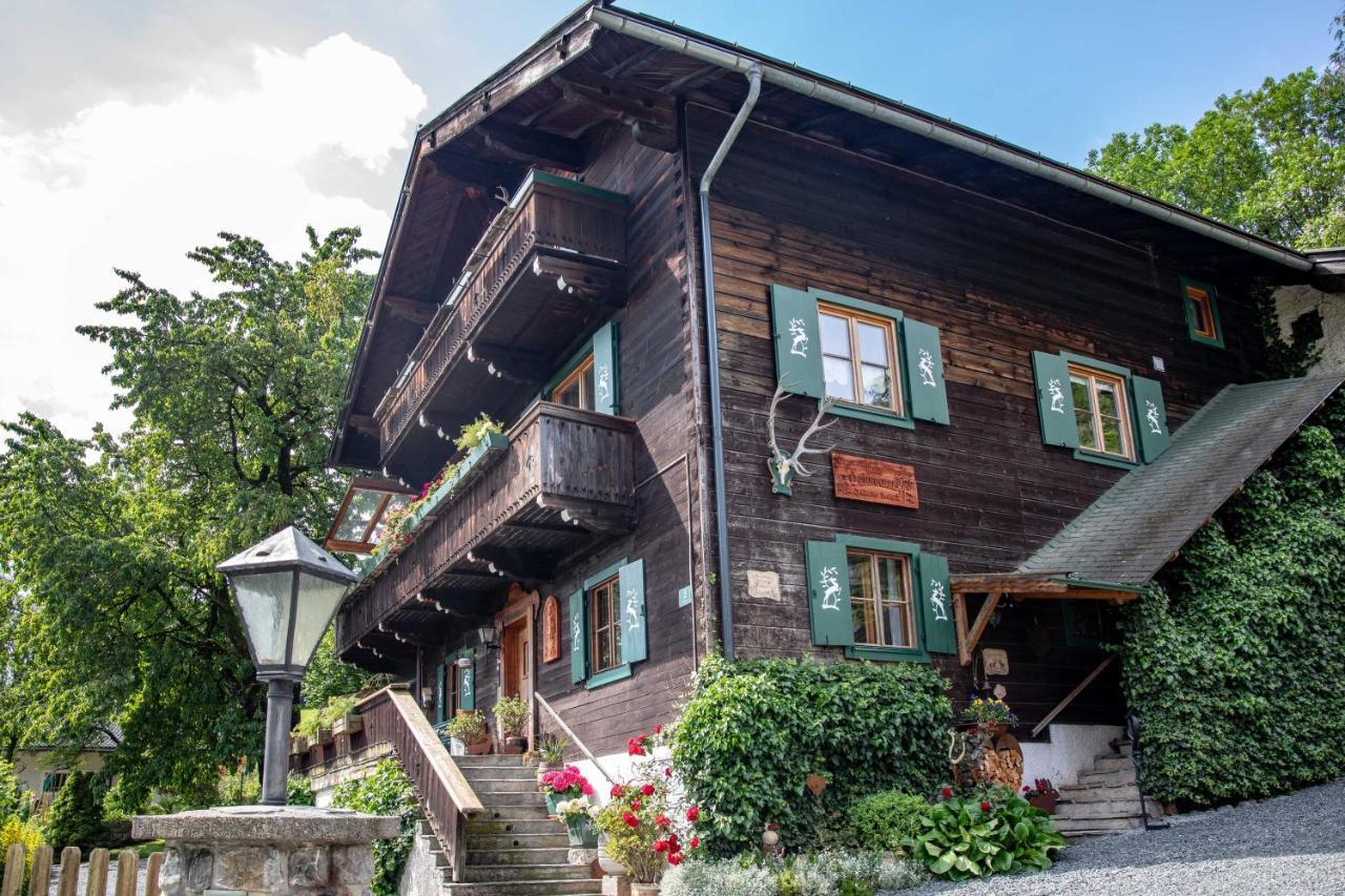 Alpenrelax Haus Weidmannsheil Wohnen Im Romantischen Forsthaus Werfen Eksteriør bilde