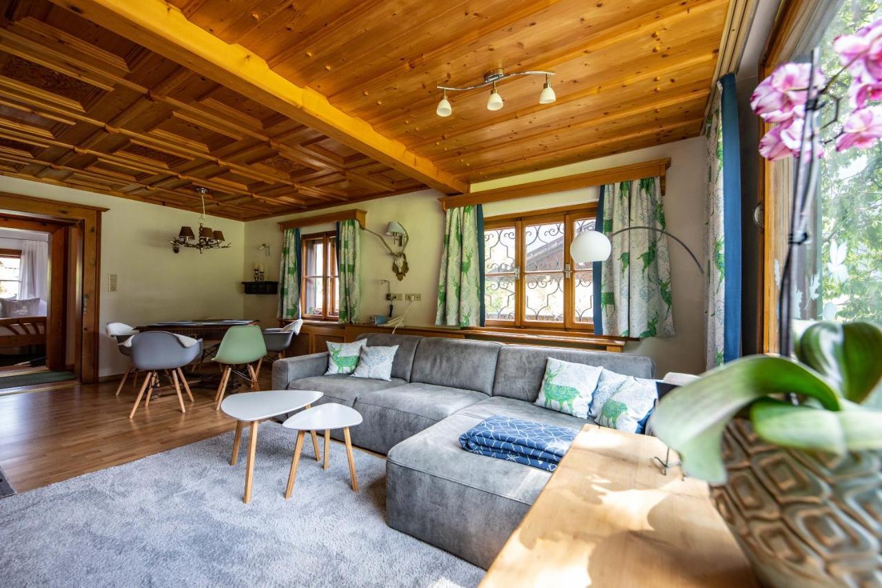 Alpenrelax Haus Weidmannsheil Wohnen Im Romantischen Forsthaus Werfen Eksteriør bilde